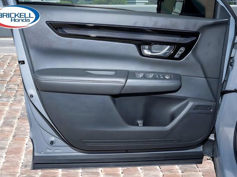 Certified 2025 Honda CR-V EX-L image 13