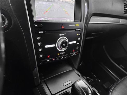 Used 2019 Ford Explorer Sport image 15