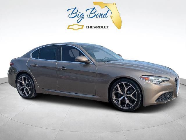 Used 2019 Alfa Romeo Giulia Ti w/ TI Performance Package RWD image 1