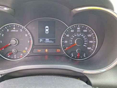 Used 2015 Kia Forte EX image 11