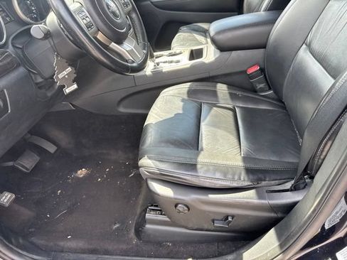 Used 2011 Jeep Grand Cherokee Laredo AWD/4WD image 15