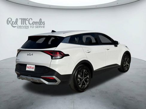 Used 2024 Kia Sportage EX image 5
