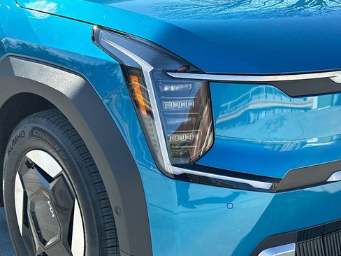 New 2026 Kia EV9 Wind image 11