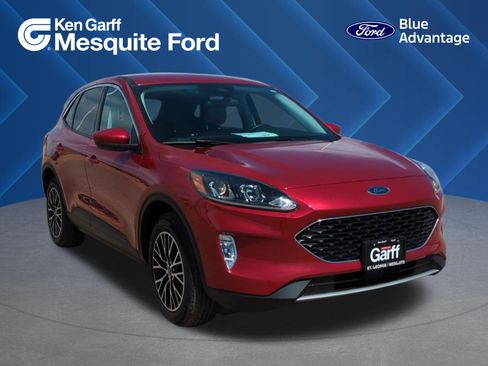 Used 2022 Ford Escape SEL w/ Technology Package FWD image 1