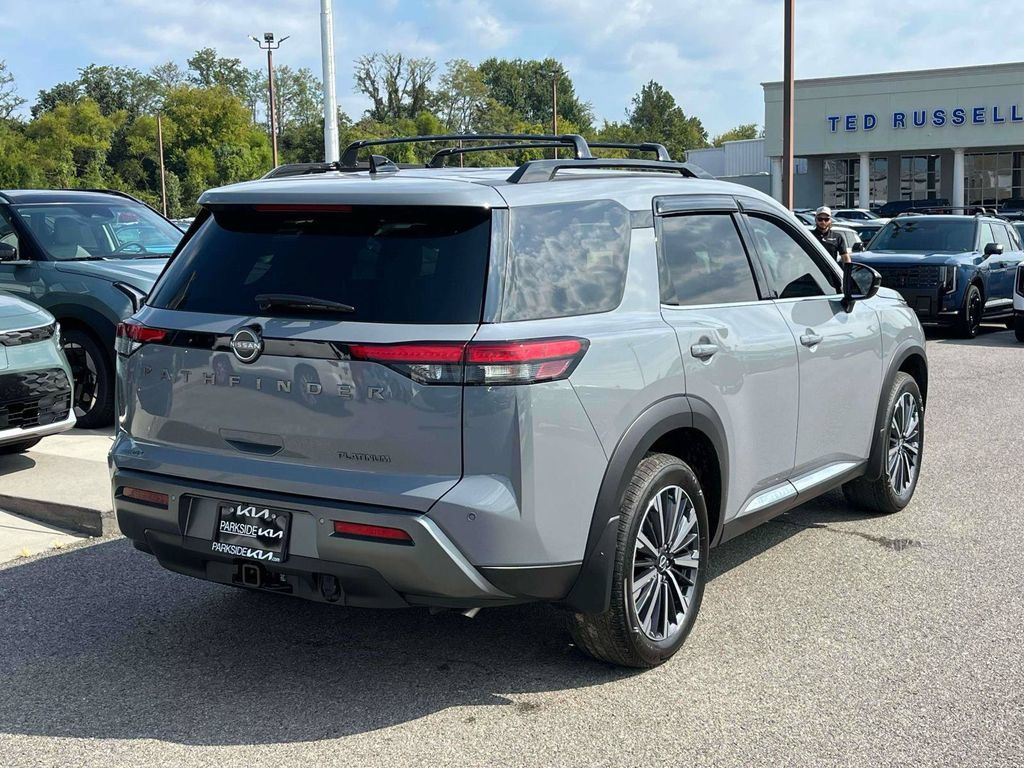 Used 2026 Nissan Pathfinder Platinum FWD image 31