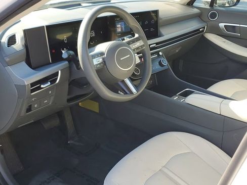 Certified 2025 Hyundai Sonata SEL FWD image 8