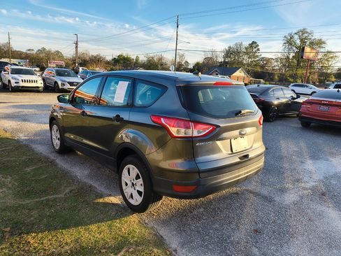 Used 2015 Ford Escape S image 4