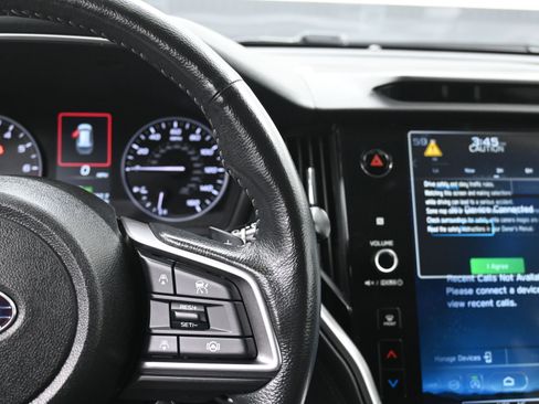 Used 2023 Subaru Outback Limited image 17