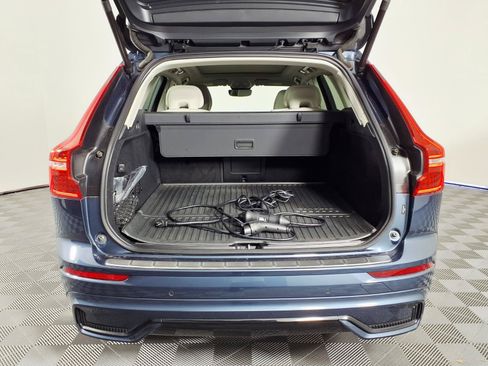 Used 2023 Volvo XC60 T8 Plus AWD/4WD image 8