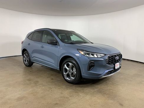 Used 2024 Ford Escape ST-Line w/ Tech Pack #1 image 5