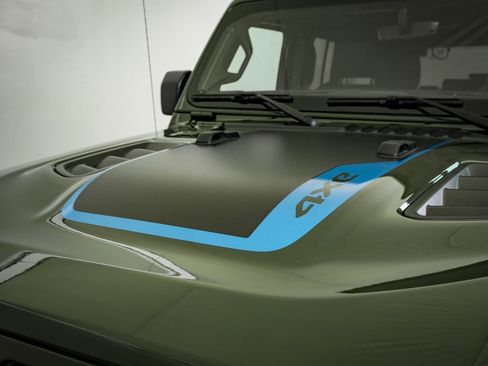 Used 2023 Jeep Wrangler Unlimited Rubicon 4xe w/ Cold Weather Group image 21