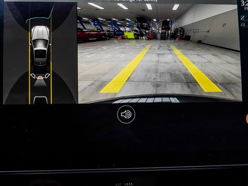 Used 2024 Jaguar XF R-Dynamic SE image 29