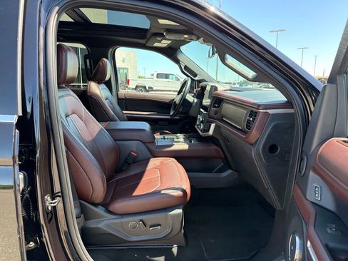 Used 2024 Ford Expedition Max Limited AWD/4WD image 23