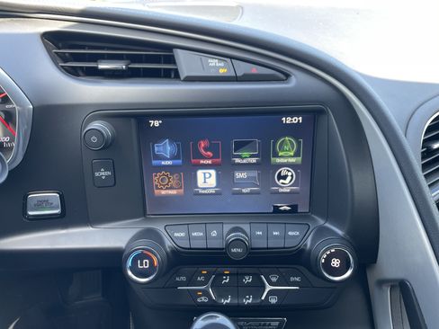 Used 2016 Chevrolet Corvette Stingray Coupe w/ Carbon Flash Badge Package RWD image 12