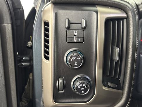 Used 2018 GMC Sierra 1500 Denali w/ Denali Ultimate Package image 17