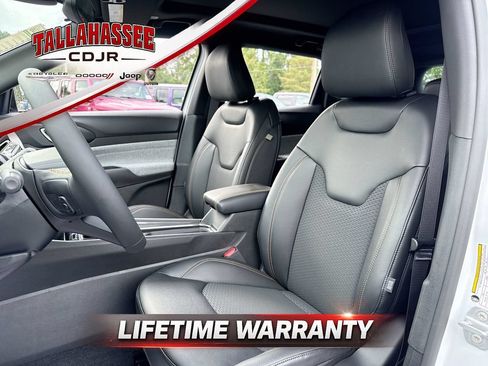 New 2026 Jeep Compass Latitude AWD/4WD image 13