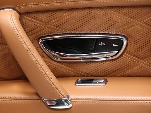 Used 2014 Bentley Flying Spur W12 AWD/4WD image 98