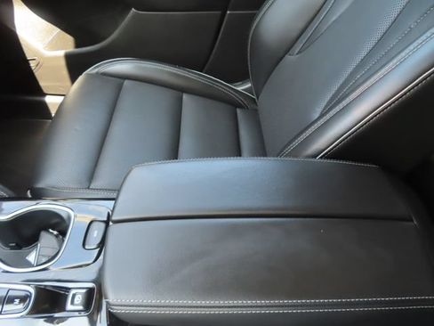 Used 2023 Buick Envision Essence AWD/4WD image 37