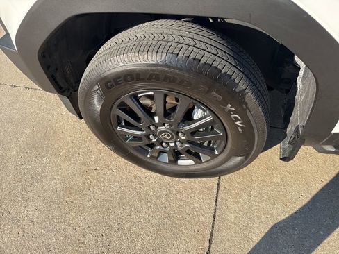 Used 2025 Toyota Land Cruiser 1958 image 13