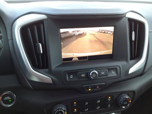 Certified 2023 GMC Terrain SLE image 15