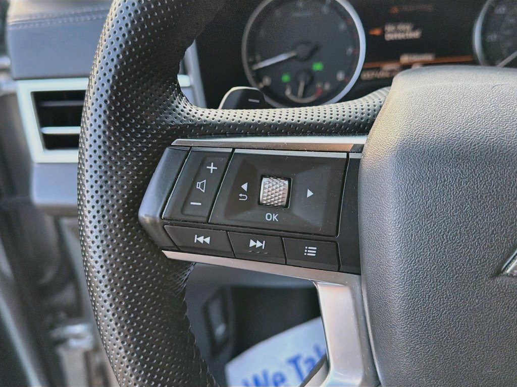 Used 2025 Mitsubishi Outlander SE AWD/4WD image 12