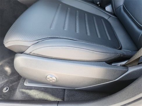 New 2026 Mercedes-Benz GLC 300 4MATIC image 9