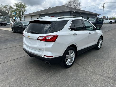Used 2019 Chevrolet Equinox Premier image 3