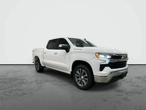 Used 2024 Chevrolet Silverado 1500 LT RWD image 5