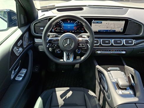 Certified 2026 Mercedes-Benz GLS 63 AMG 4MATIC image 15