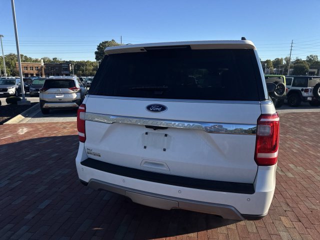 Used 2020 Ford Expedition XLT w/ Equipment Group 202A RWD image 14