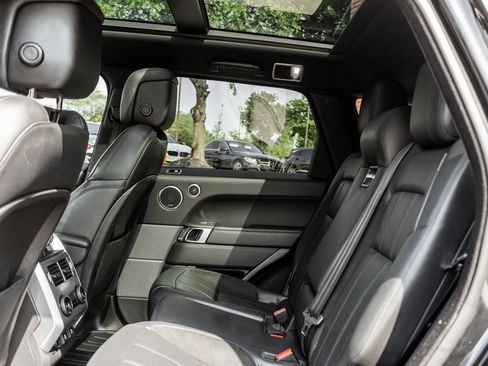 Used 2022 Land Rover Range Rover Sport HST image 29