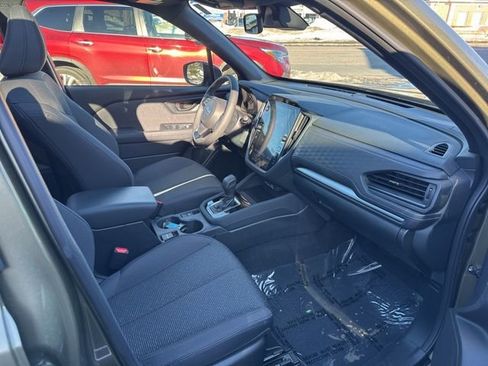 Used 2025 Subaru Forester Premium image 12