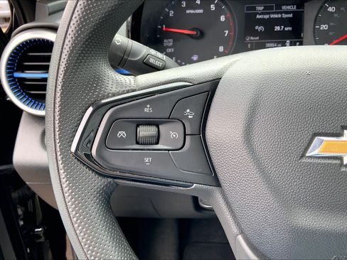 Used 2025 Chevrolet Trax LS FWD image 24