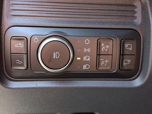 Used 2025 Ford F250 Platinum AWD/4WD image 17