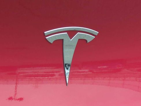 Used 2021 Tesla Model Y Performance image 12