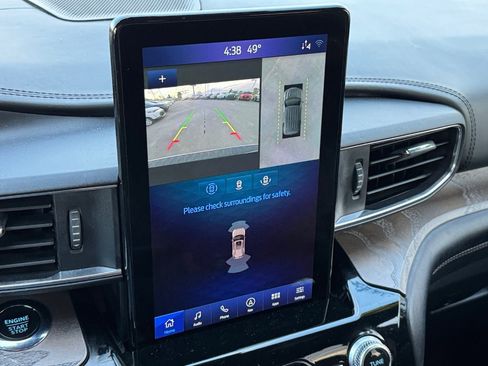 Used 2022 Ford Explorer Platinum w/ Equipment Group 601A image 23