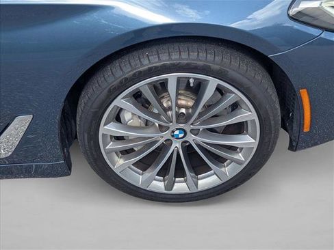 Certified 2023 BMW 530i w/ Convenience Package image 20