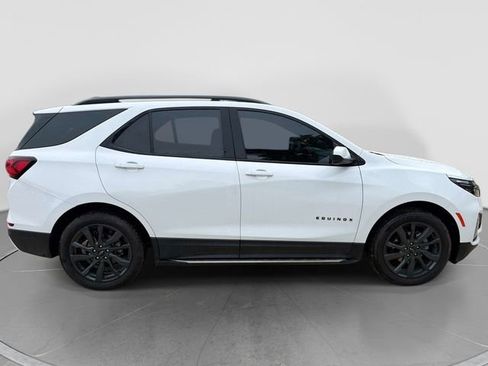 Used 2023 Chevrolet Equinox RS AWD/4WD image 2