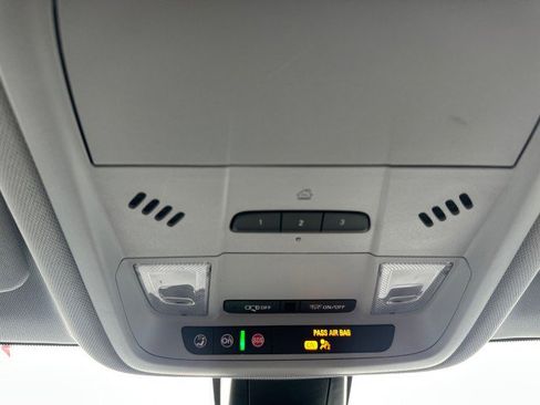 Used 2022 Chevrolet Blazer LT image 29