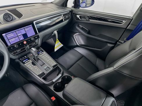 New 2026 Porsche Macan S image 24