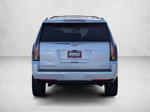 Used 2018 Cadillac Escalade Platinum image 7