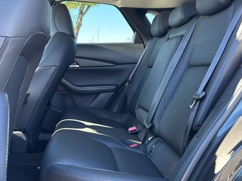 New 2025 MAZDA CX-30 AWD 2.5 S w/ Select Sport Pkg image 19