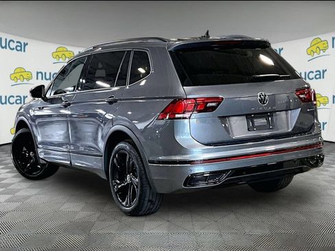 Used 2024 Volkswagen Tiguan SE R-Line AWD/4WD image 4