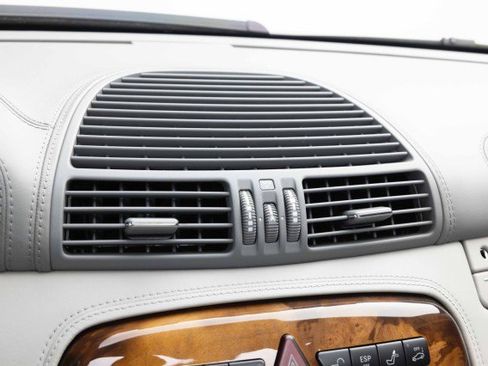 Used 2005 Mercedes-Benz CL 65 AMG image 36