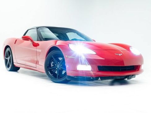 Used 2013 Chevrolet Corvette Coupe w/ Battery Protection Package RWD image 5