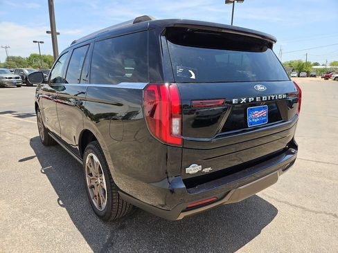 New 2027 Ford Expedition King Ranch RWD image 9