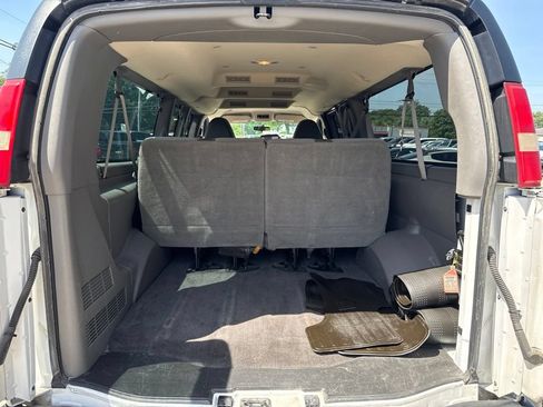 Used 2015 Chevrolet Express 3500 LT w/ LT Preferred Equipment Group RWD image 13