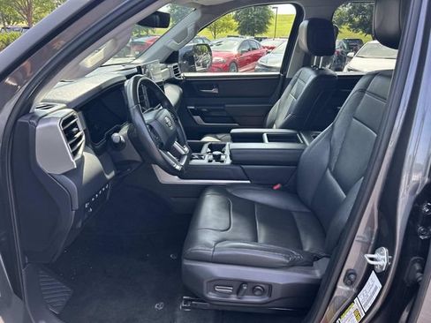 Used 2024 Toyota Tundra Limited AWD/4WD image 22