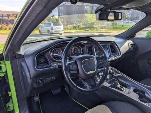 Used 2015 Dodge Challenger R/T Scat Pack image 12