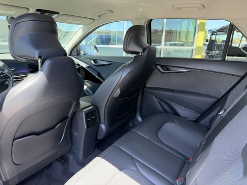 Used 2025 Kia Niro EX FWD image 36